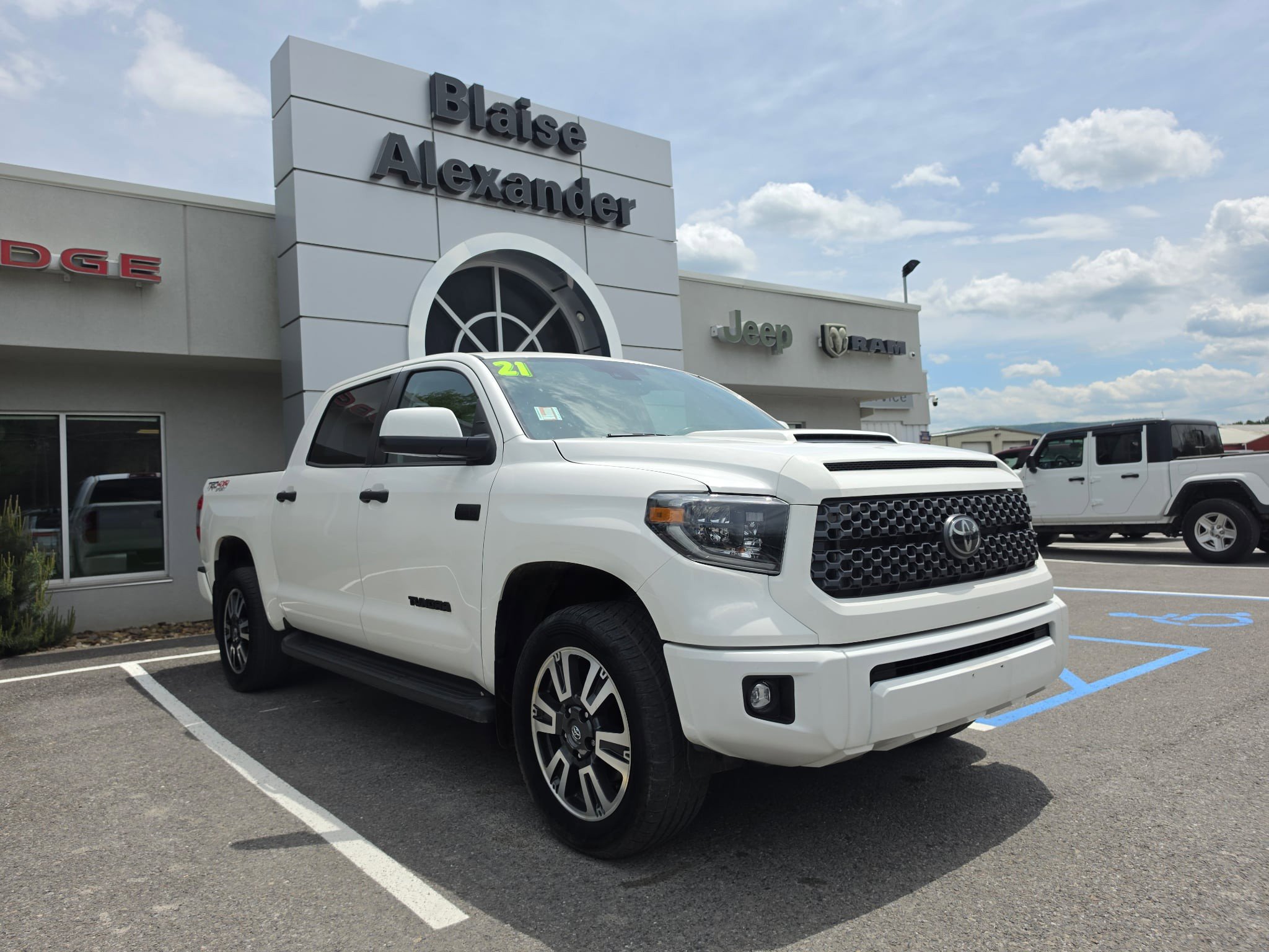 Used 2021 Toyota Tundra SR5 w/ TRD Sport Package AWD/4WD video 1