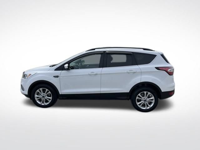 Used 2017 Ford Escape SE w/ Equipment Group 201A FWD image 4
