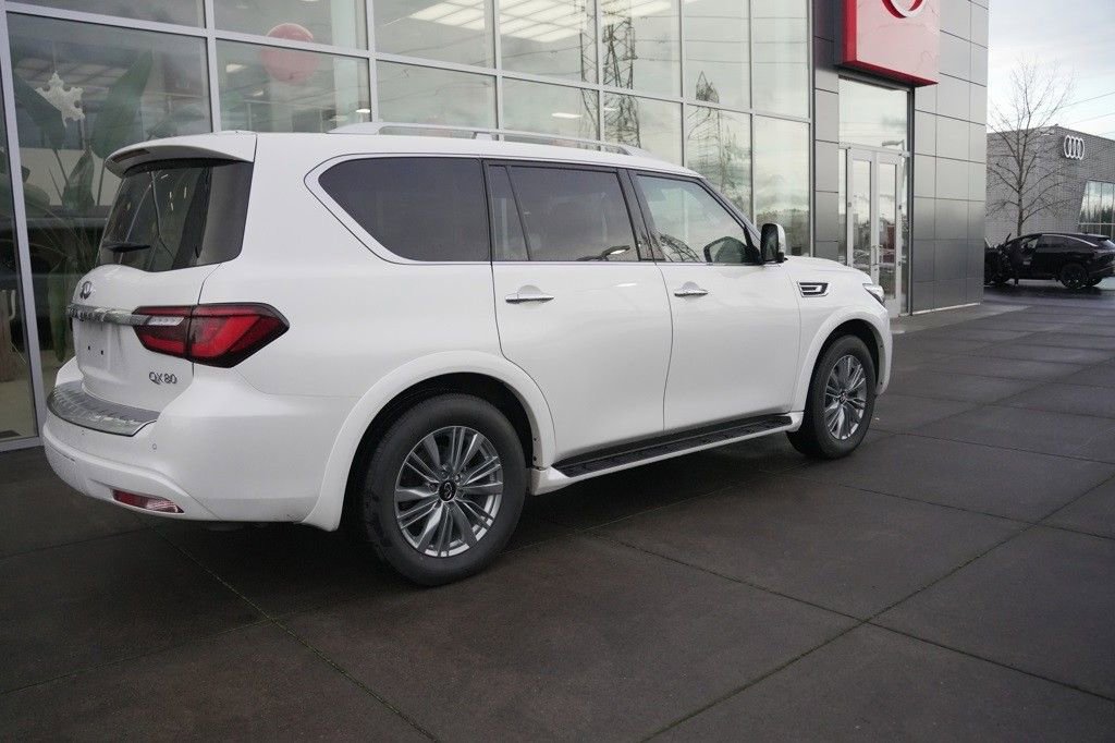 Used 2024 INFINITI QX80 Luxe image 2