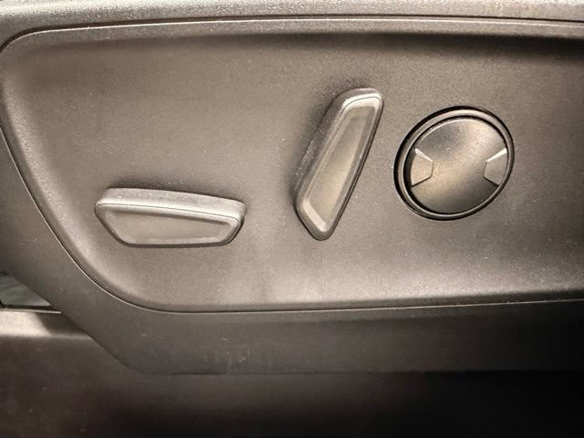 Used 2025 Ford Escape Platinum AWD/4WD image 24