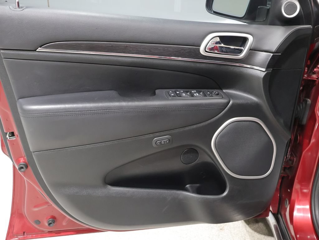 Used 2014 Jeep Grand Cherokee Summit AWD/4WD image 13