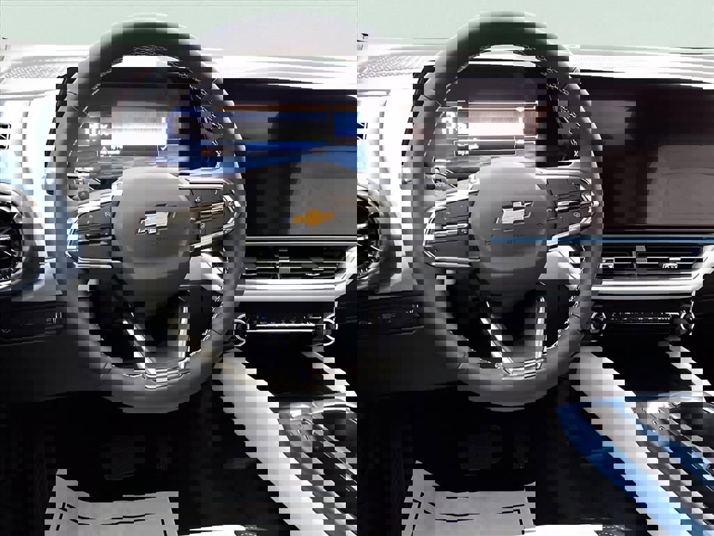 New 2026 Chevrolet Equinox EV LT image 3