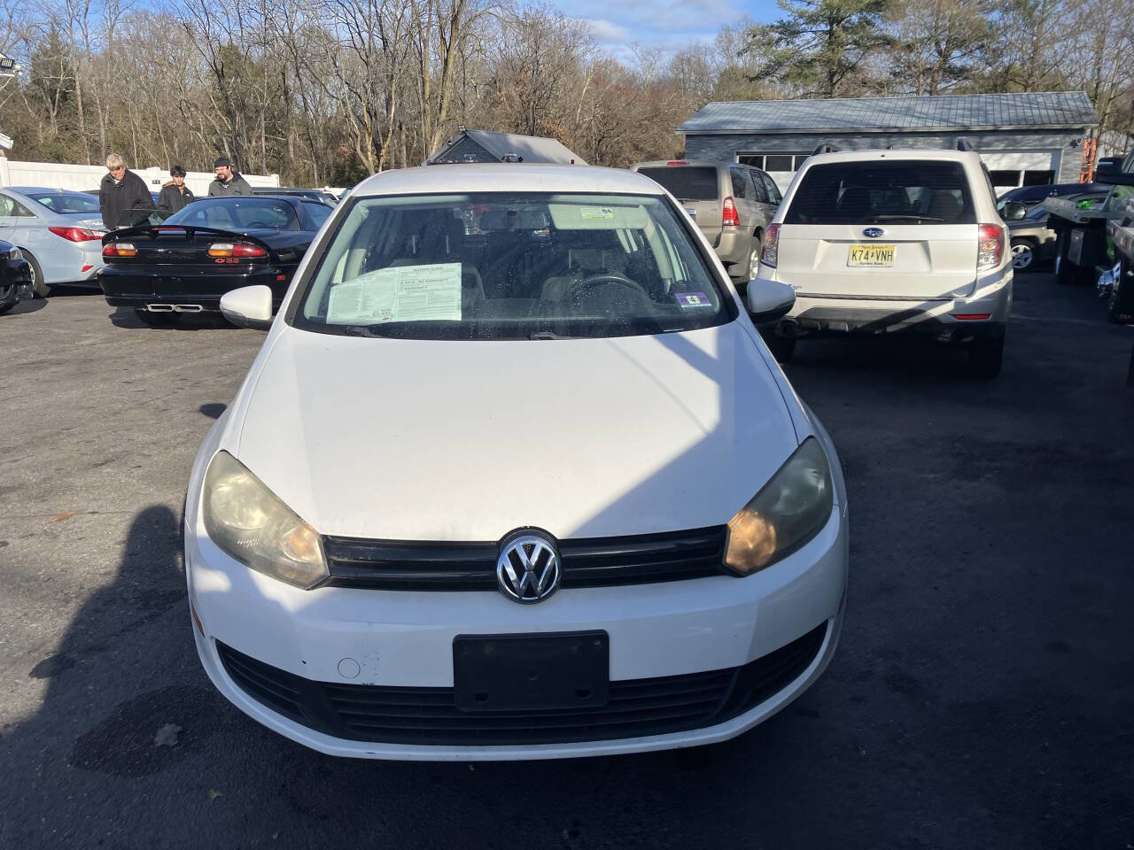 Used 2010 Volkswagen Golf 4-Door image 3