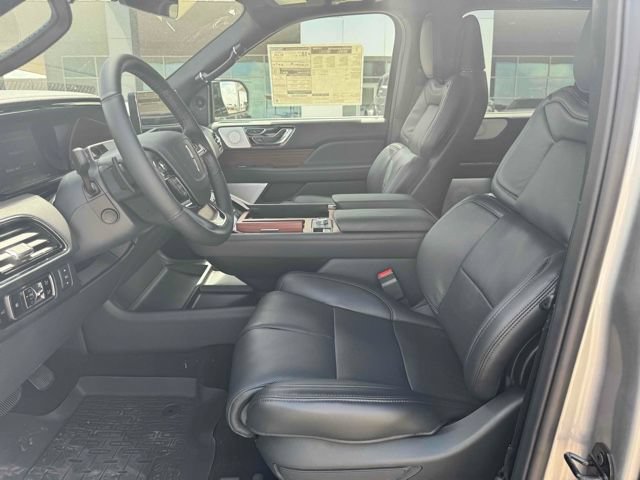 Used 2024 Lincoln Navigator L Reserve AWD/4WD image 13