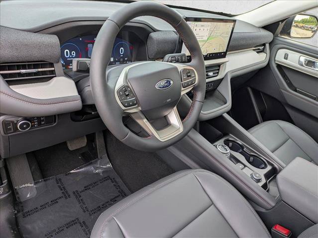 New 2026 Ford Explorer Active w/ Active Comfort Package AWD/4WD image 3