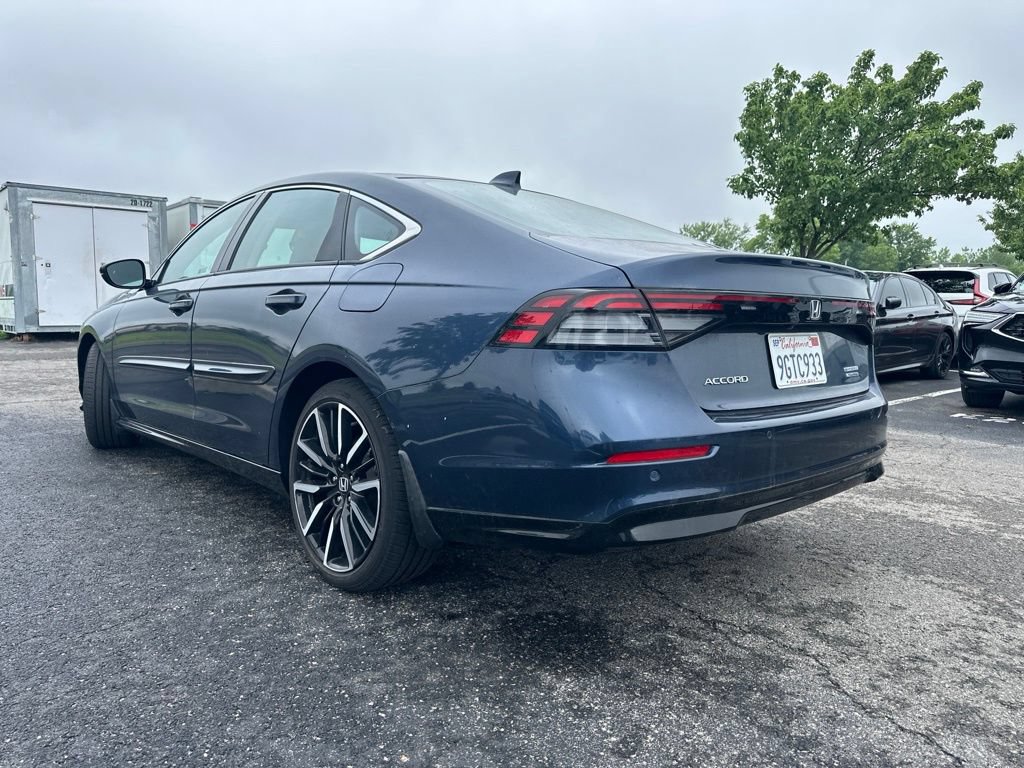 Used 2023 Honda Accord Touring image 9