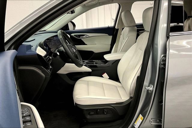 Used 2024 Buick Envision Avenir image 24