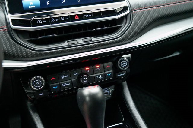 Used 2024 Jeep Compass Trailhawk image 30