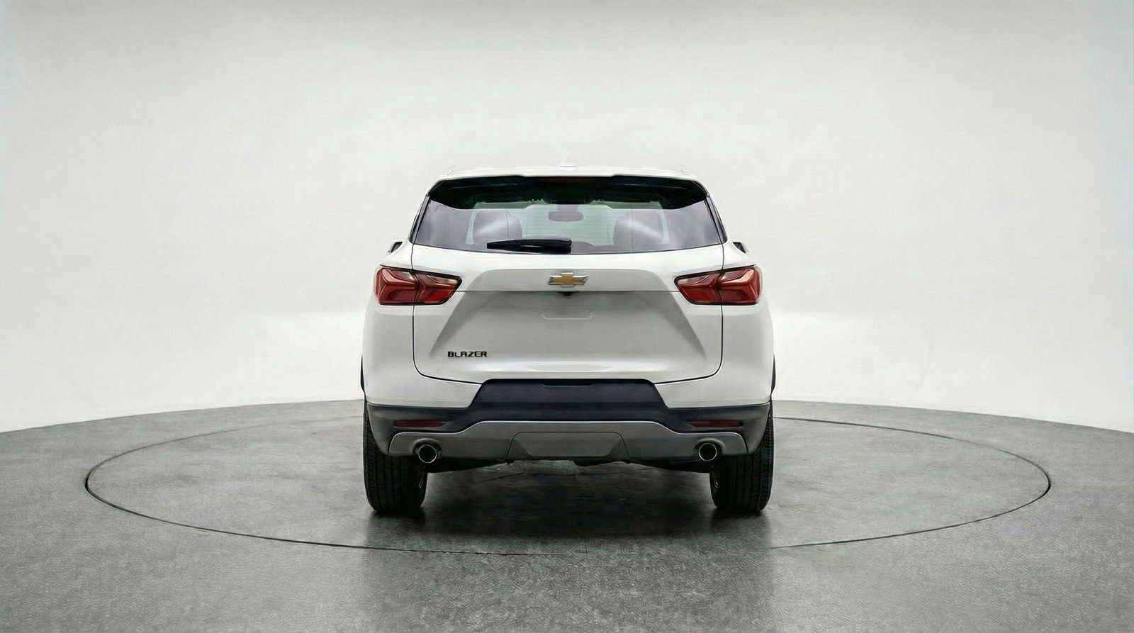 Used 2025 Chevrolet Blazer LT FWD image 7