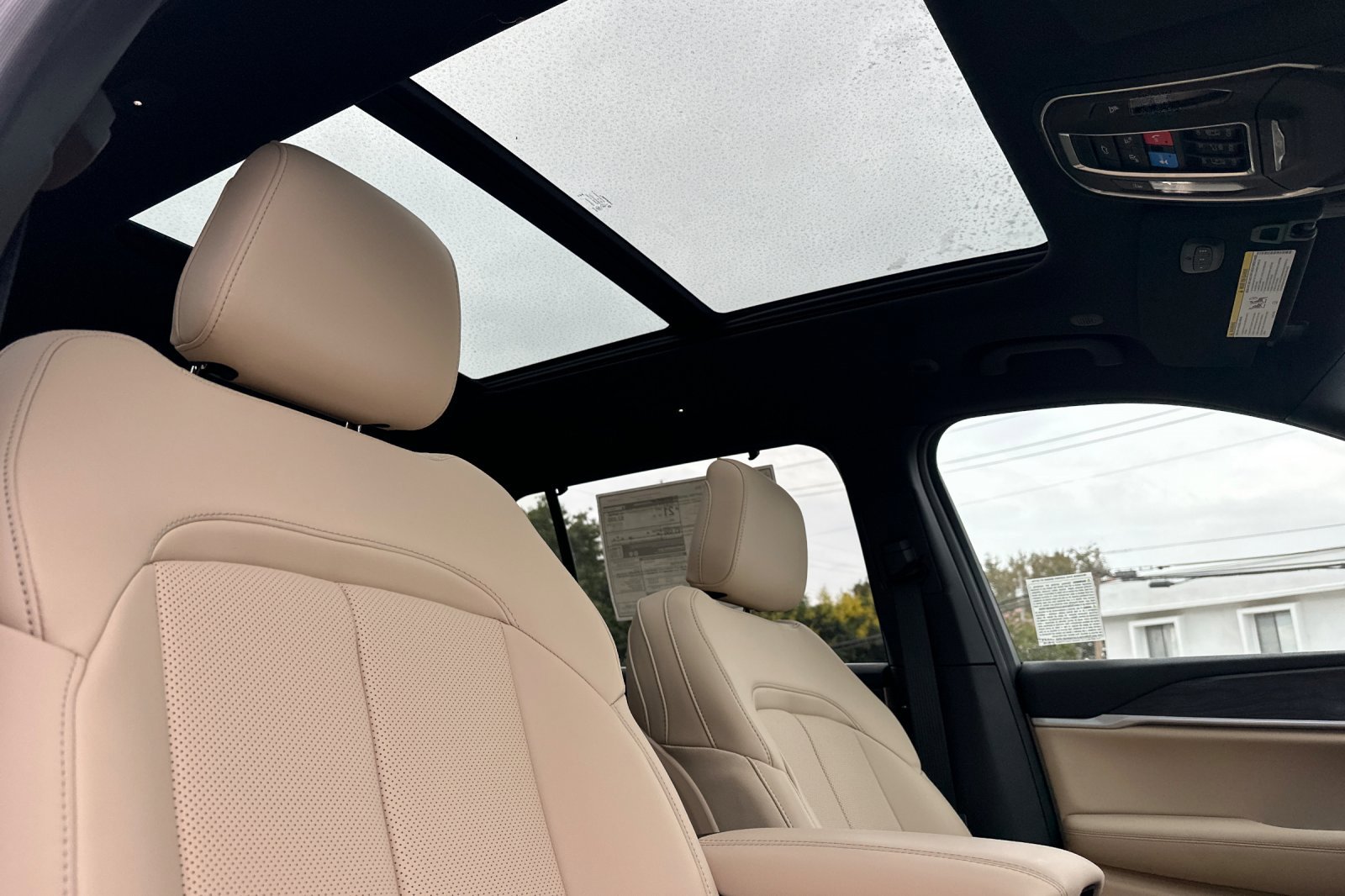 New 2025 Jeep Grand Cherokee L Limited w/ Luxury Tech Group II image 17