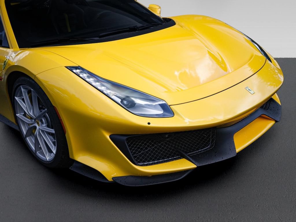 Used 2019 Ferrari 488 Pista Coupe RWD image 10