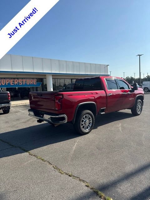 Used 2025 Chevrolet Silverado 2500 LTZ w/ LTZ Convenience Package AWD/4WD image 5