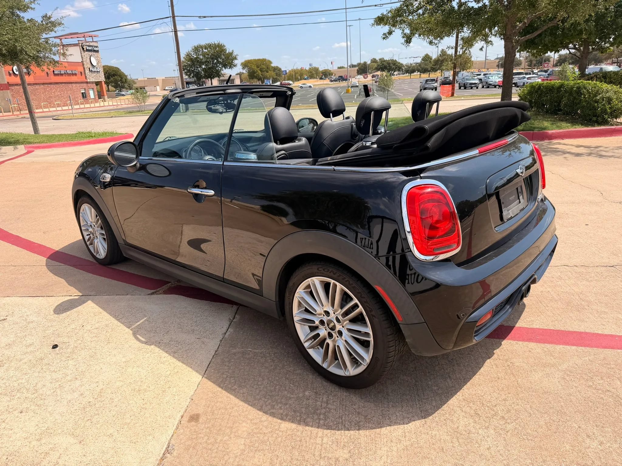 Used 2017 MINI Cooper S FWD image 3