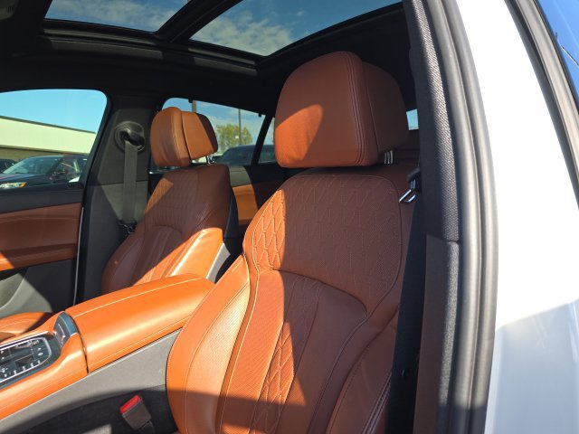 Used 2023 BMW X6 xDrive40i w/ Executive Package AWD/4WD image 15