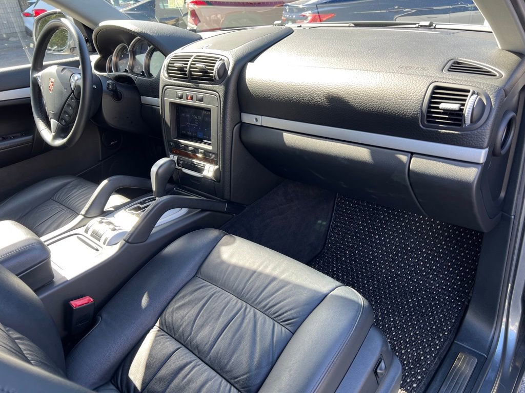 Used 2005 Porsche Cayenne S AWD/4WD image 25