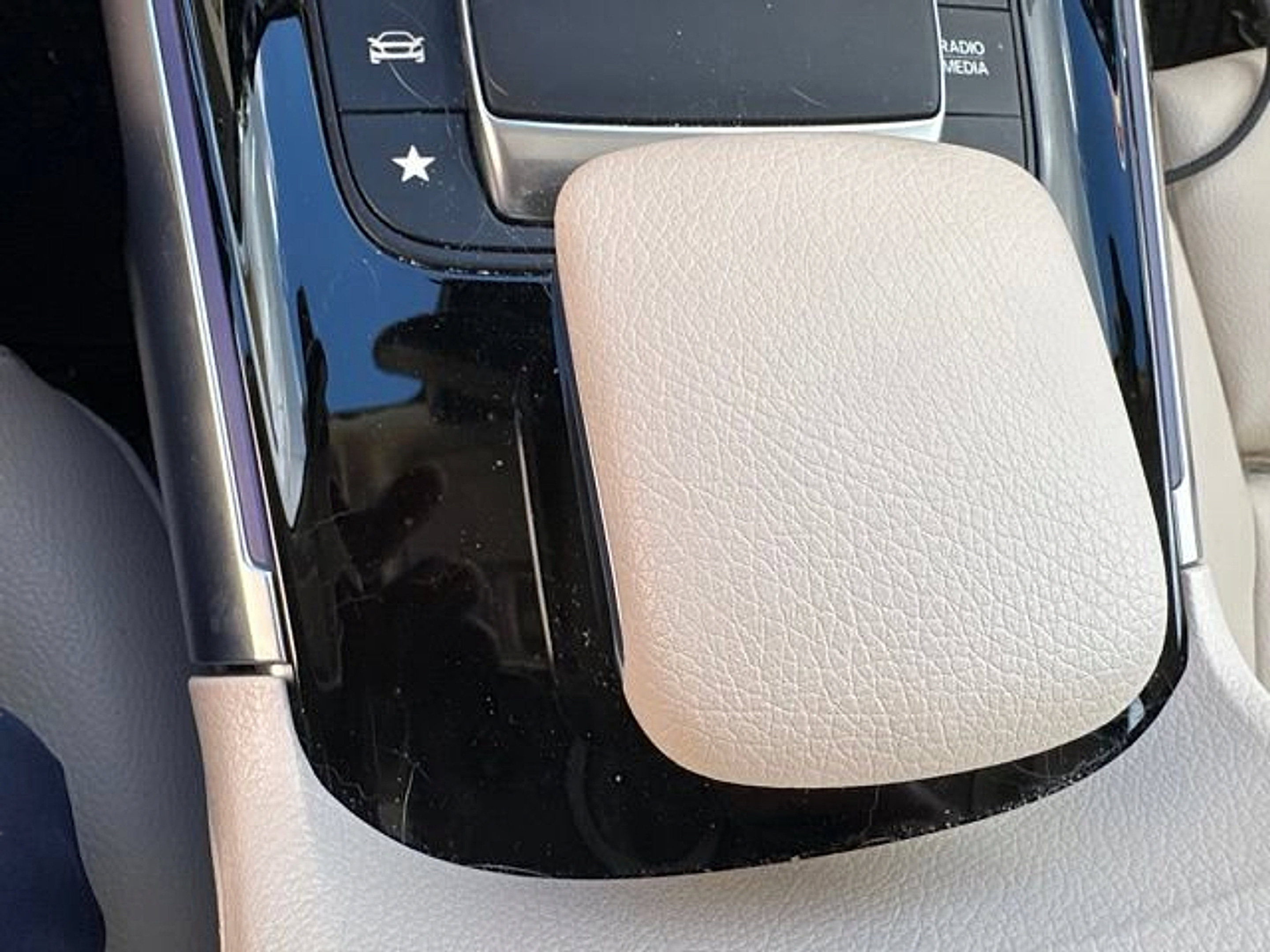 Used 2023 Mercedes-Benz GLB 250 4MATIC image 21