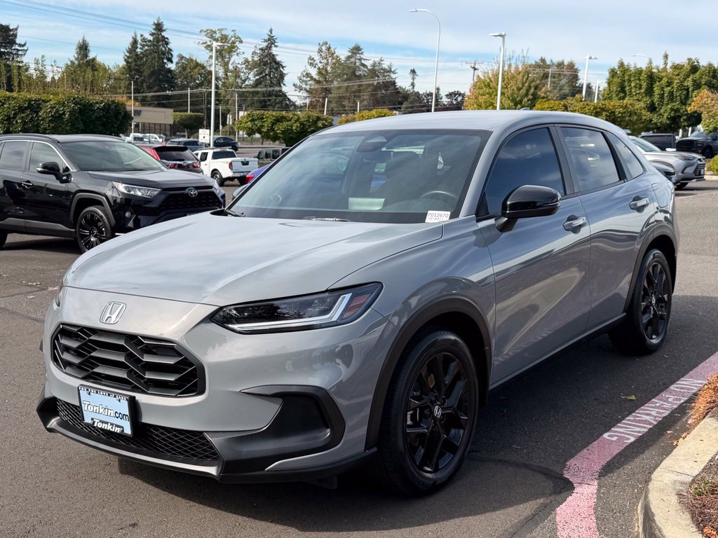 Used 2025 Honda HR-V Sport image 4