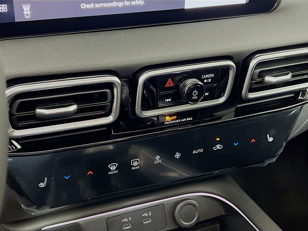 New 2026 Nissan Sentra SR FWD image 14