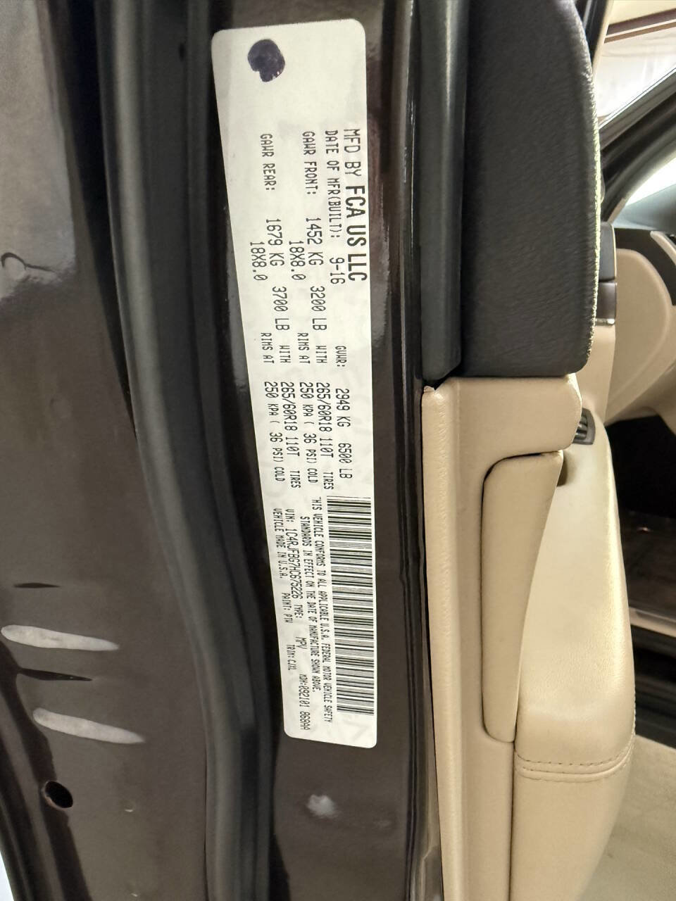 Used 2017 Jeep Grand Cherokee Limited w/ Trailer Tow Group IV AWD/4WD image 33