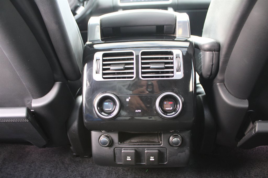 Used 2018 Land Rover Range Rover Supercharged image 29