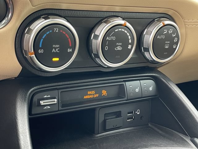 Used 2019 MAZDA MX-5 Miata RF Grand Touring RWD image 20