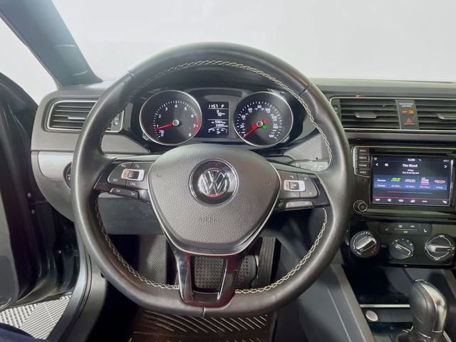 Used 2016 Volkswagen Jetta Sport FWD image 12