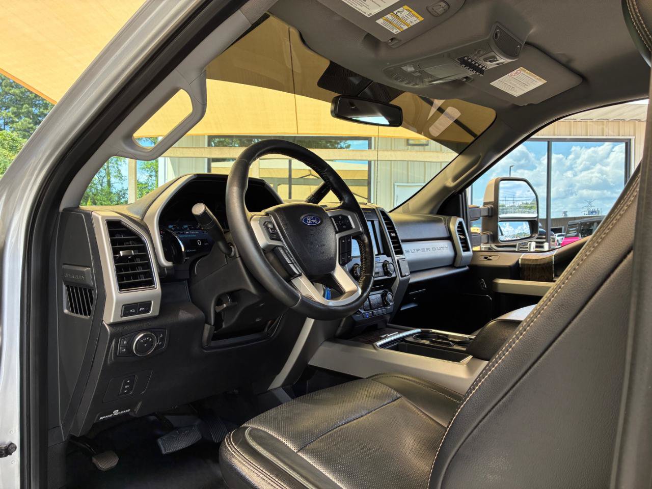 Used 2018 Ford F250 Lariat w/ Lariat Value Package AWD/4WD image 14