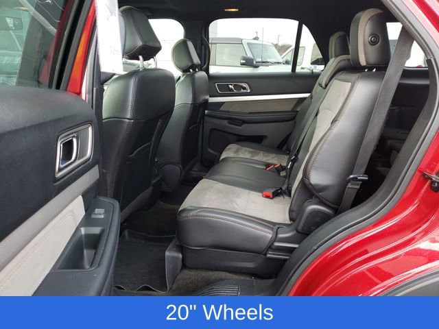 Used 2017 Ford Explorer XLT w/ Equipment Group 202A image 30