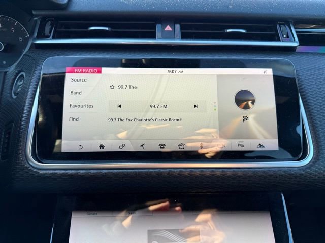 Used 2020 Land Rover Range Rover Velar S image 23