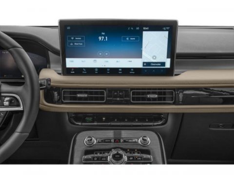 Certified 2023 Lincoln Nautilus FWD image 10