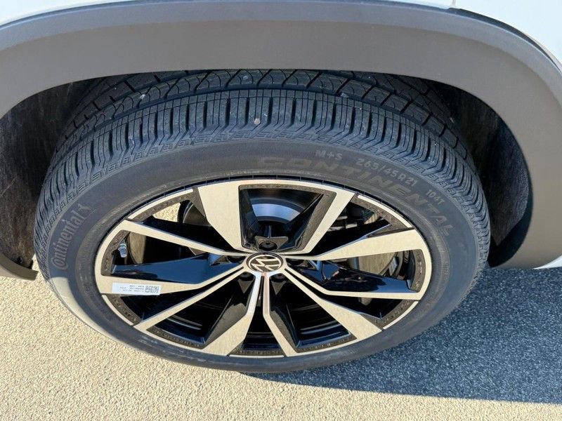 New 2026 Volkswagen Atlas SEL Premium R-Line image 4