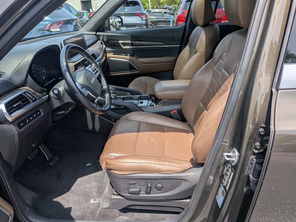 Used 2022 Kia Telluride SX w/ SX Prestige Package AWD/4WD image 7
