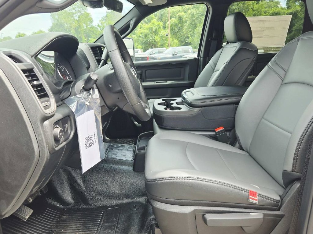 New 2026 RAM 4500 Tradesman w/ Chrome Appearance Group AWD/4WD image 16
