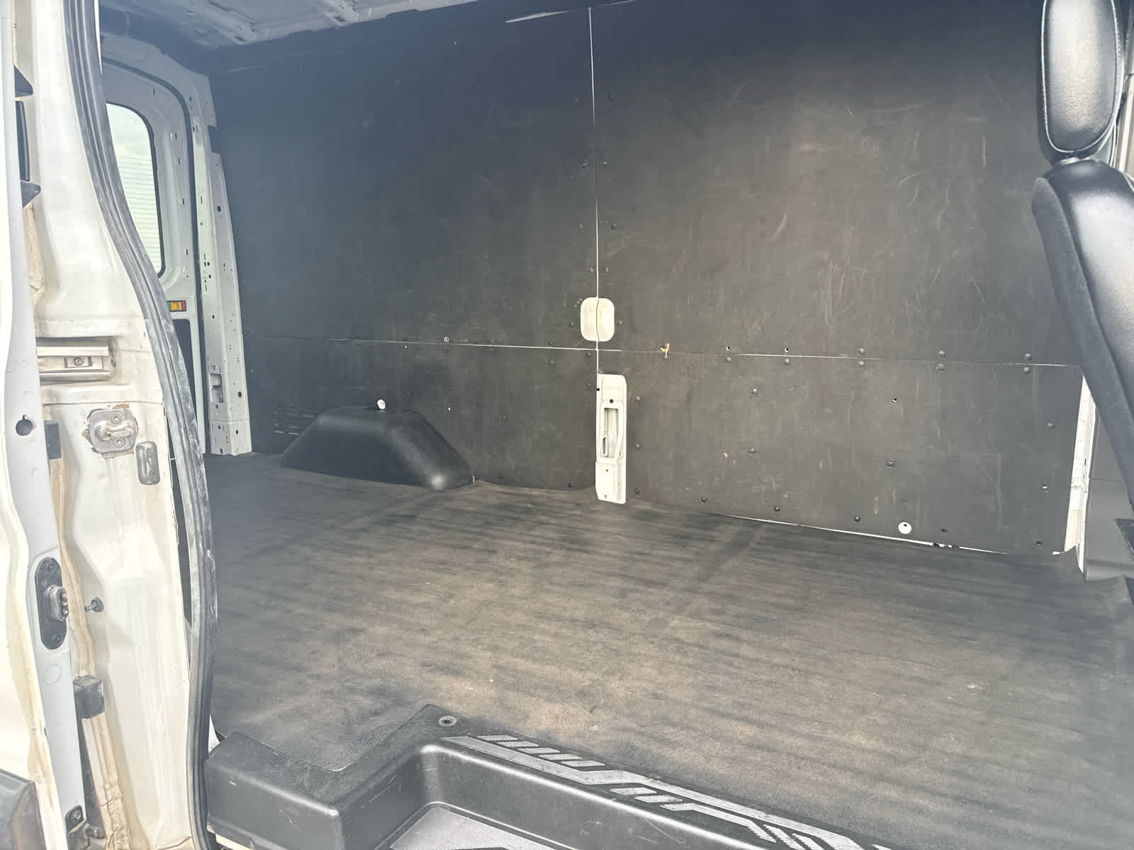 Used 2024 Ford Transit 250 148 Medium Roof w/ Load Area Protection Package RWD image 13