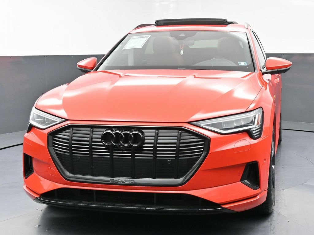 Used 2022 Audi e-tron Premium Plus w/ Premium Plus Package image 5