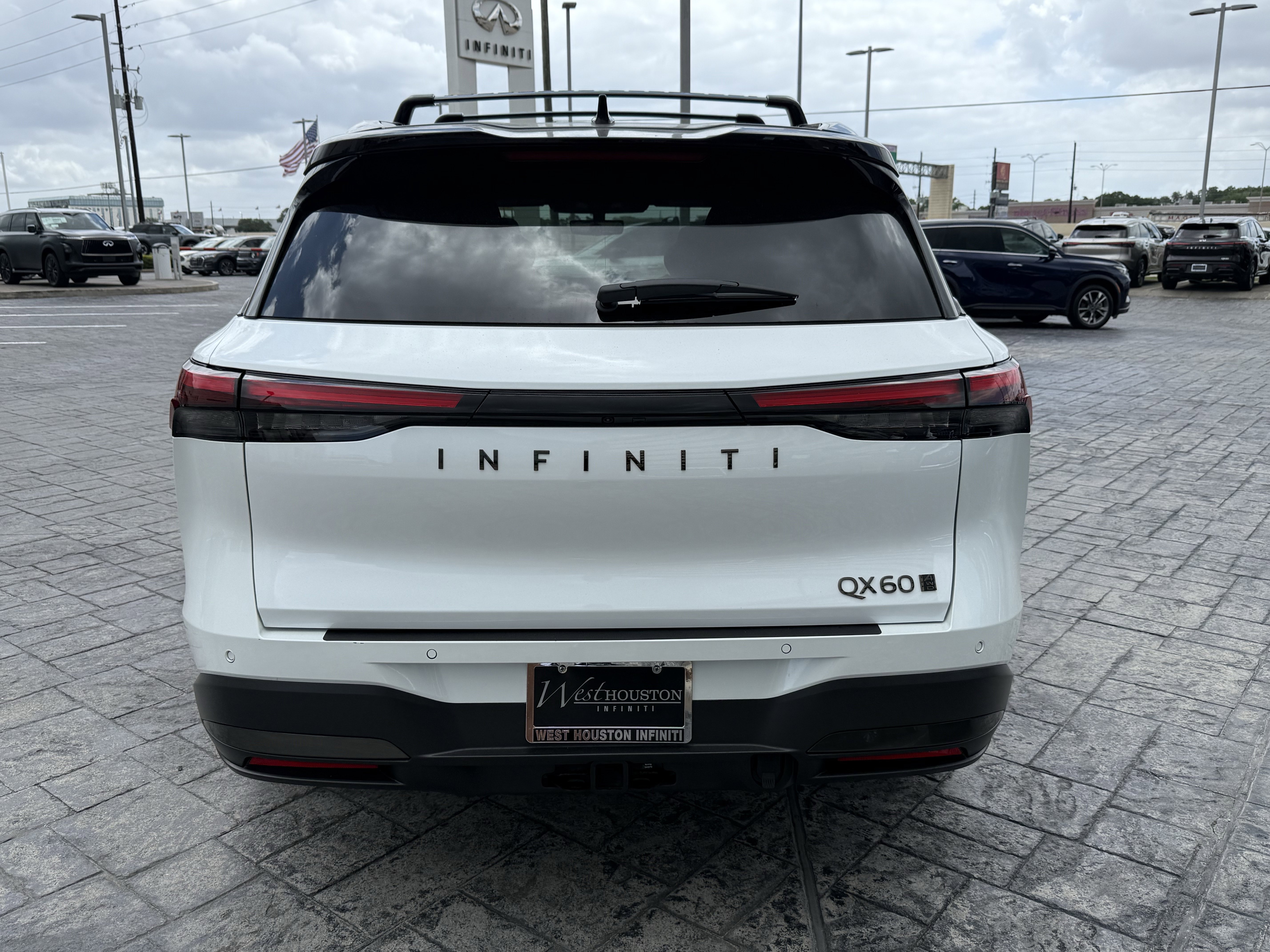 Certified 2026 INFINITI QX60 Autograph w/ Dark Cargo Package AWD/4WD image 6