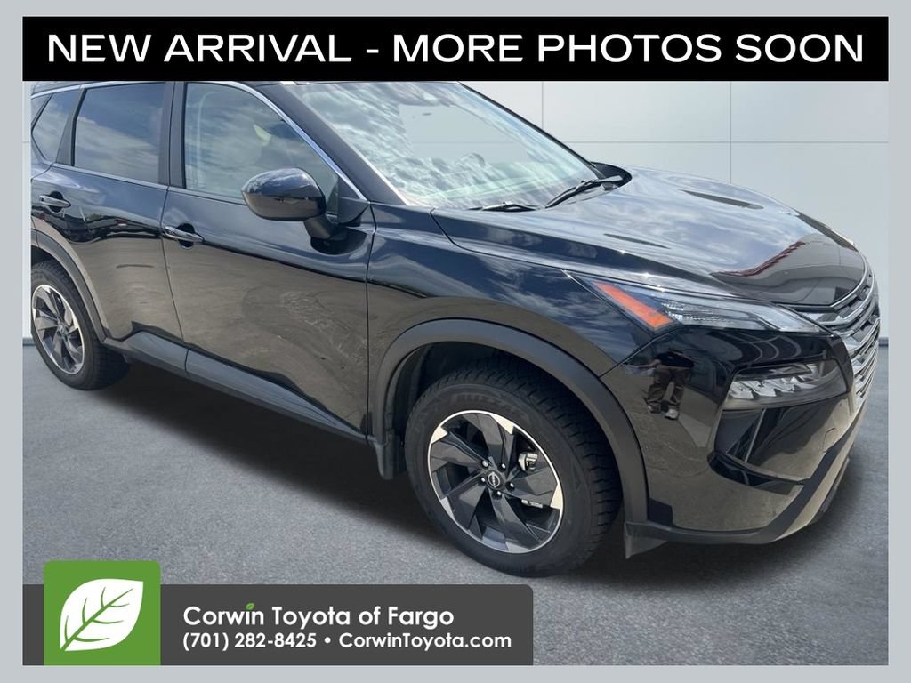 Used 2025 Nissan Rogue SV w/ SV Premium Package AWD/4WD image 1