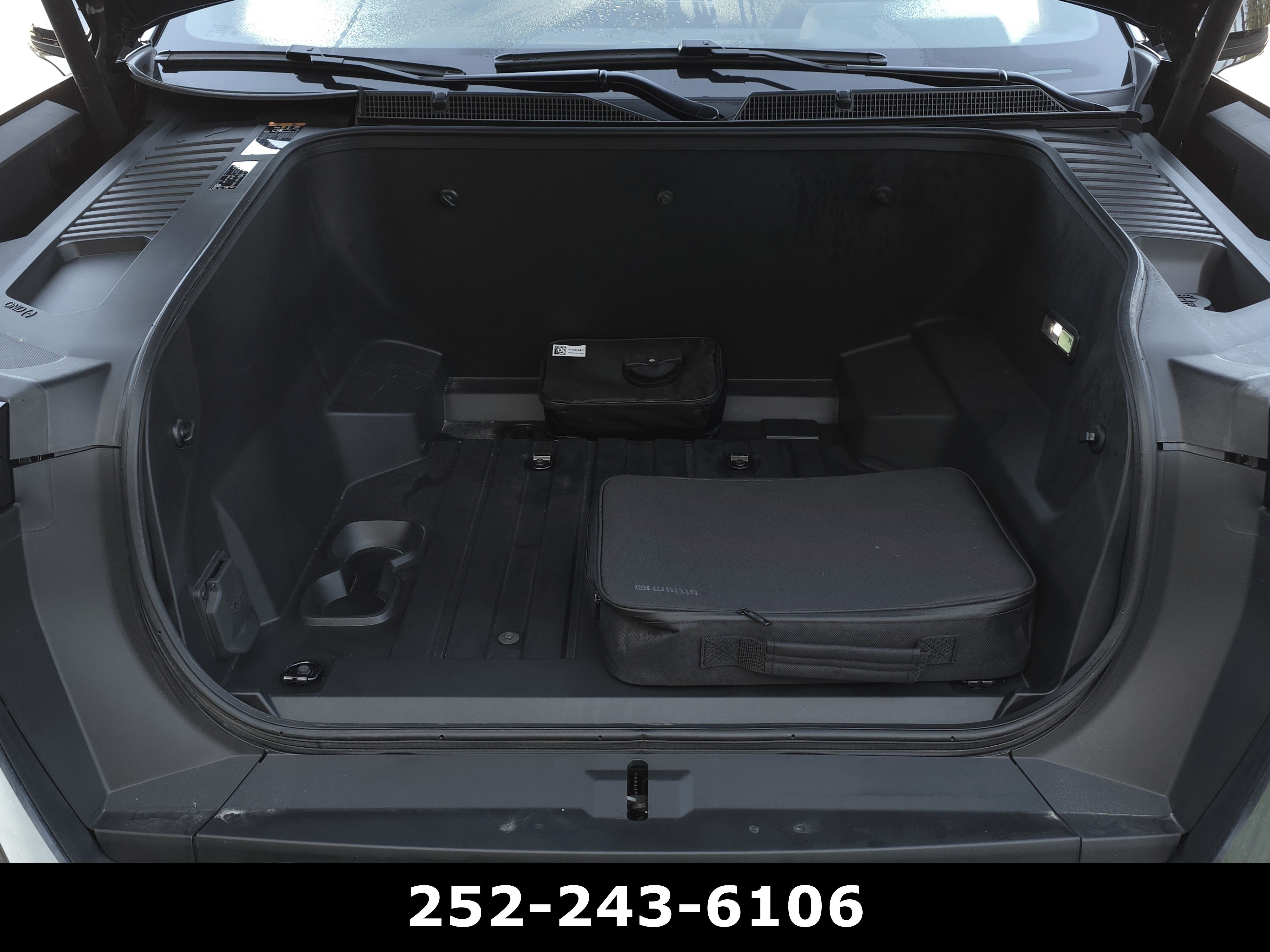 Used 2025 GMC Sierra EV Denali AWD/4WD image 50