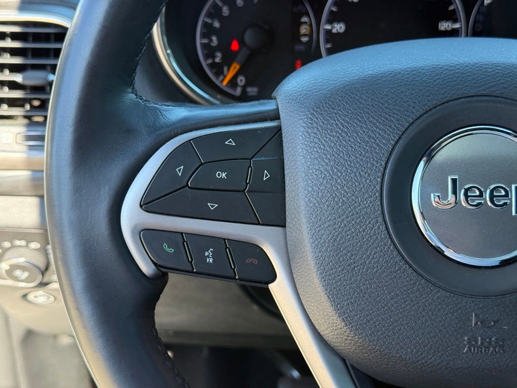 Used 2019 Jeep Grand Cherokee Altitude image 15