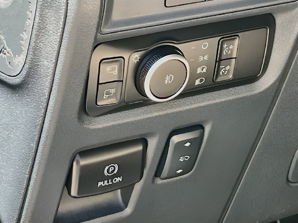 Used 2024 Ford Expedition Platinum RWD image 10