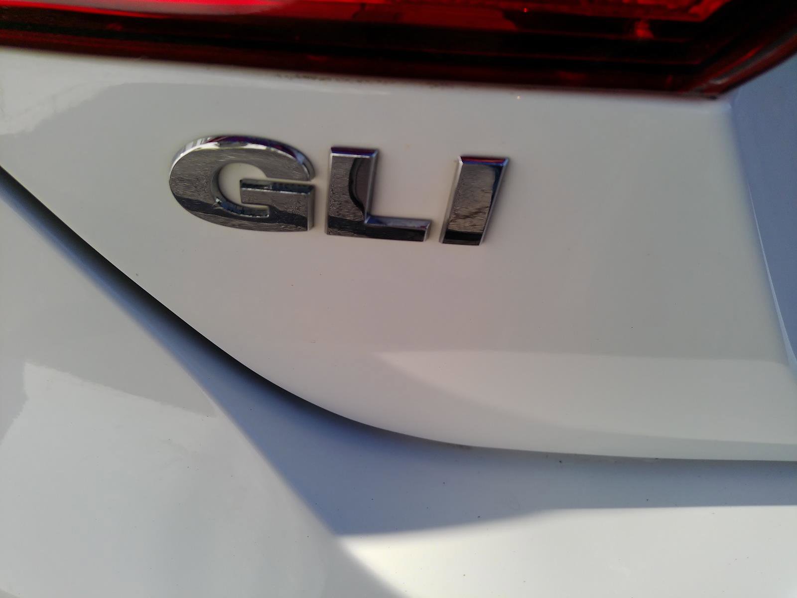 Used 2013 Volkswagen Jetta GLI image 32