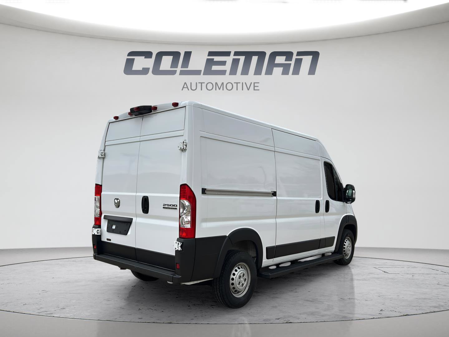 Used 2024 RAM ProMaster 2500 w/ Convenience Group image 5