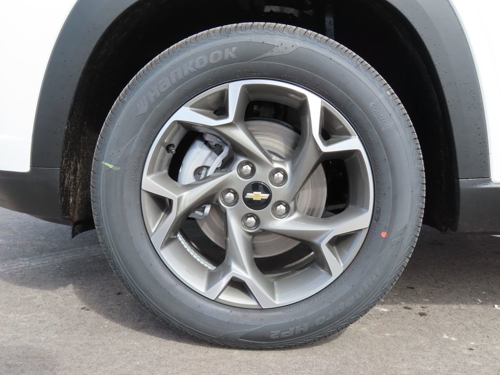 New 2026 Chevrolet Trax LT w/ Driver Confidence Package image 14