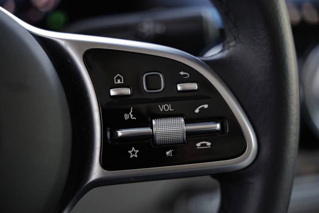 Used 2023 Mercedes-Benz GLB 250 4MATIC image 34