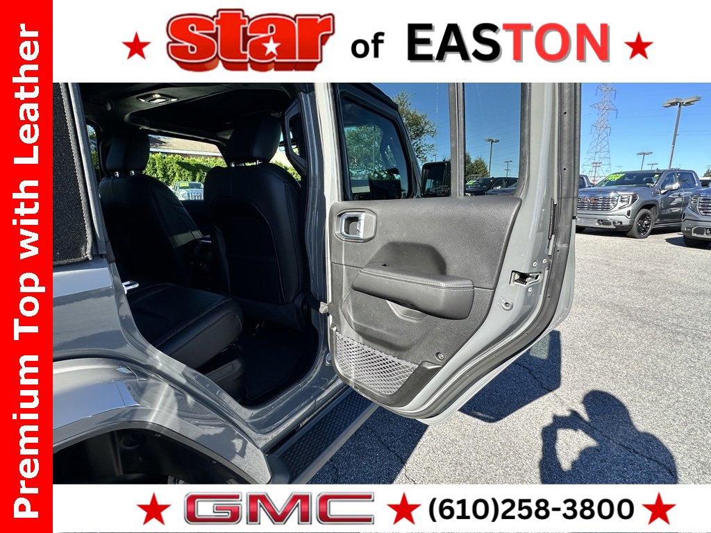 Used 2023 Jeep Wrangler Unlimited Sahara w/ Cold Weather Group image 13