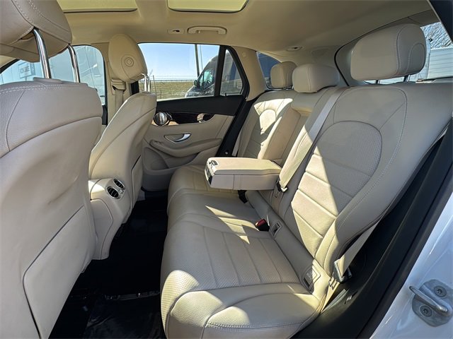 Used 2016 Mercedes-Benz GLC 300 4MATIC image 12