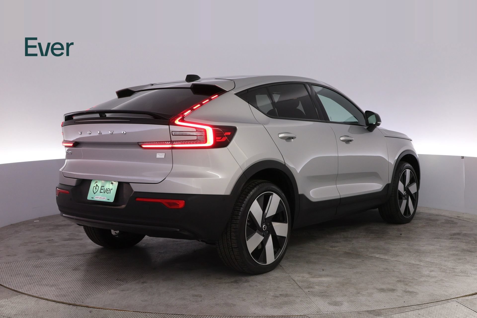 Used 2023 Volvo C40 P8 Recharge Ultimate AWD/4WD image 3