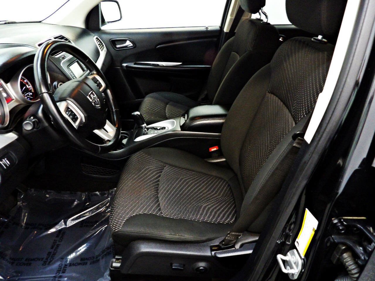 Used 2020 Dodge Journey SE w/ SE Popular Equipment Group FWD image 8
