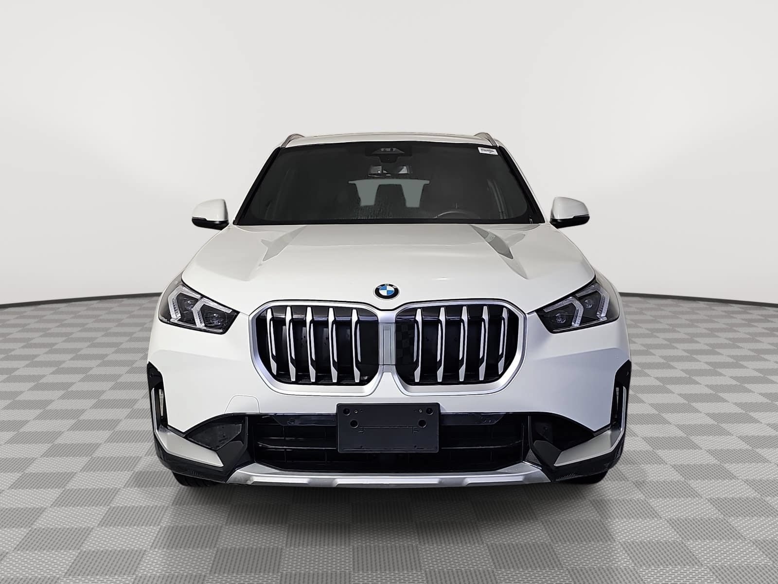 Used 2026 BMW X1 xDrive28i AWD/4WD image 3
