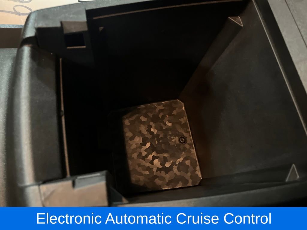 Used 2023 Chevrolet Colorado LT image 31